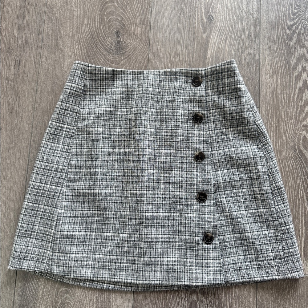 Aritzia - Sunday best - Plaid Button-Front Skirt​​​​
